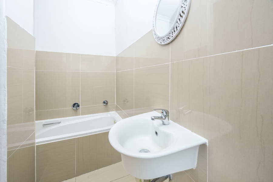 4 Bedroom Property for Sale in Protea Heights Western Cape